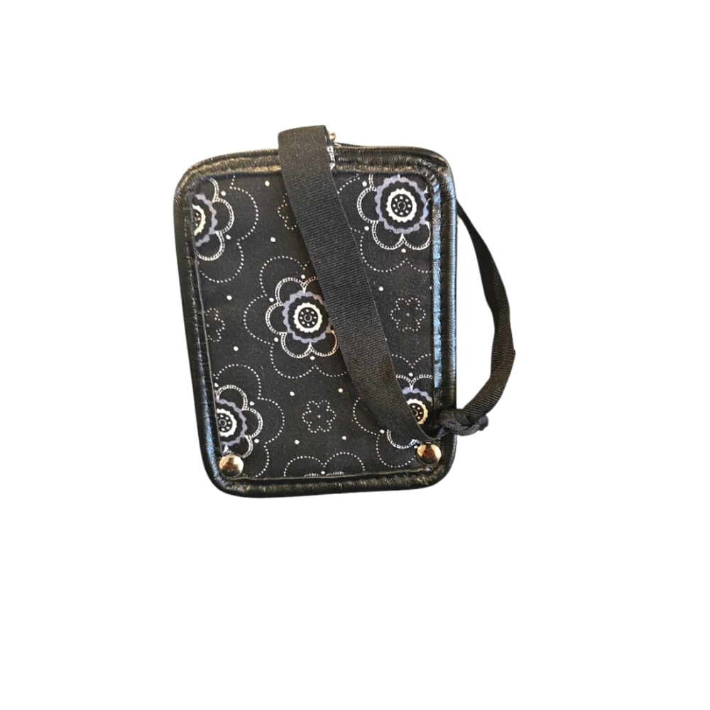 Thirty-One Luggage Tag (Black Onyx Blossom)(EUC)(LS)